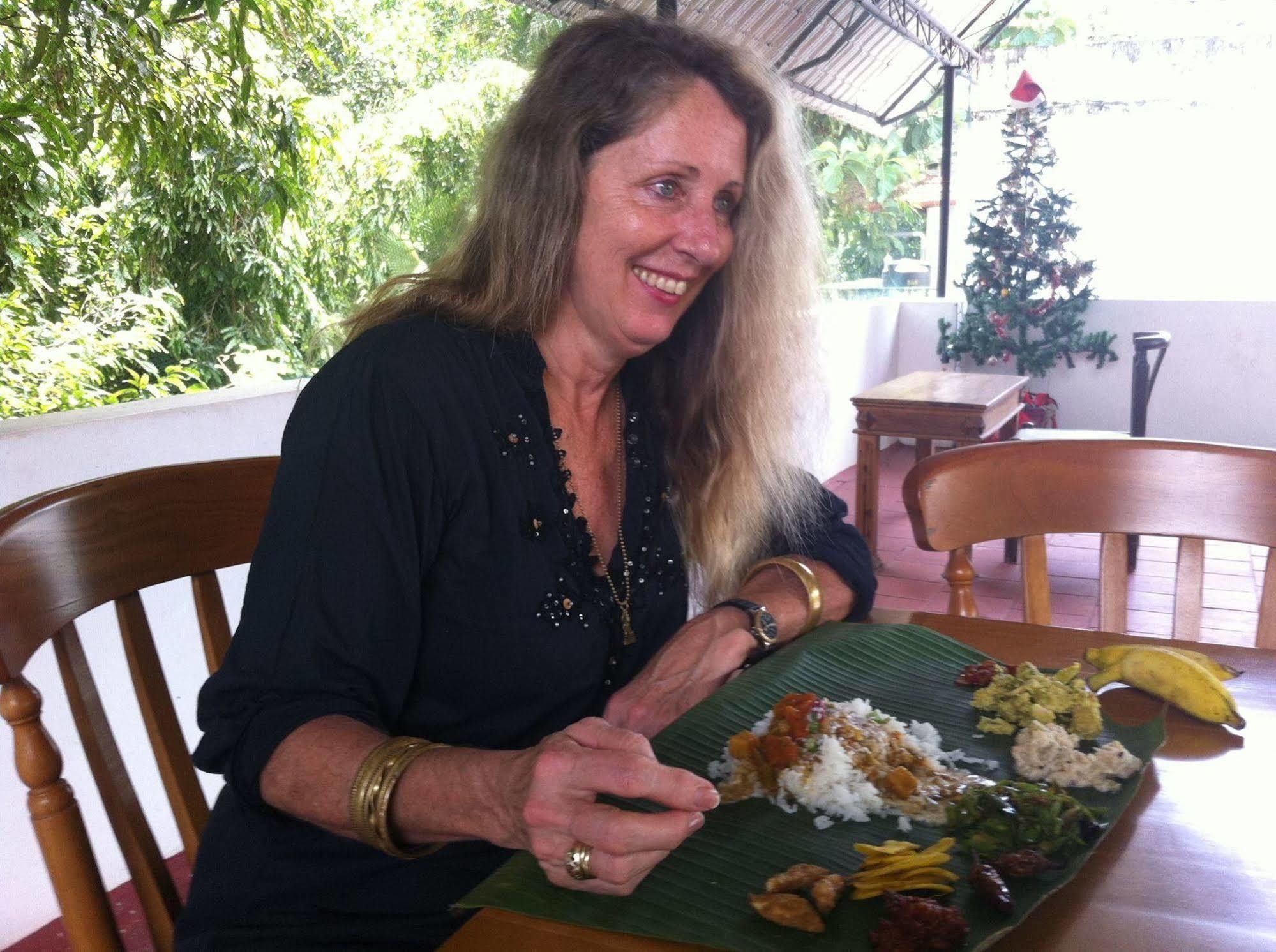 Oyo Home 63551 Pleasant Stay Near Fort Kochi Beach Eksteriør billede