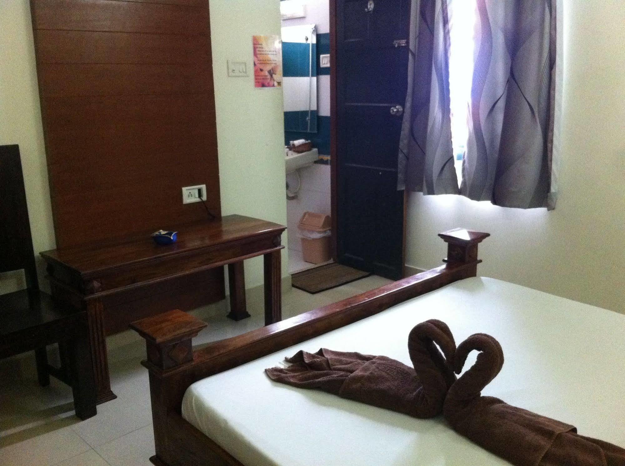 Oyo Home 63551 Pleasant Stay Near Fort Kochi Beach Eksteriør billede