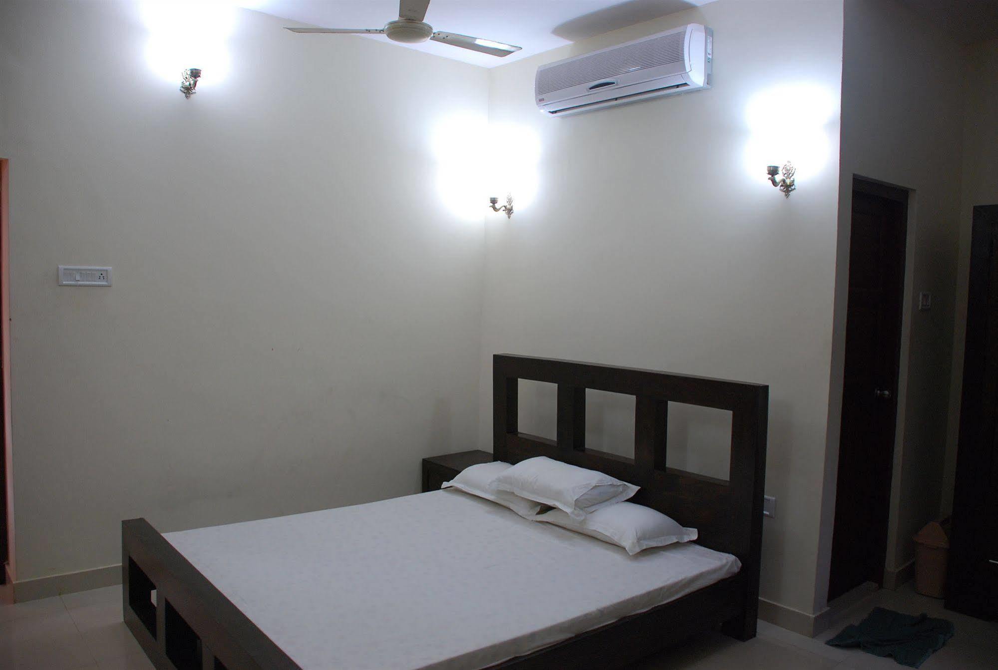 Oyo Home 63551 Pleasant Stay Near Fort Kochi Beach Eksteriør billede