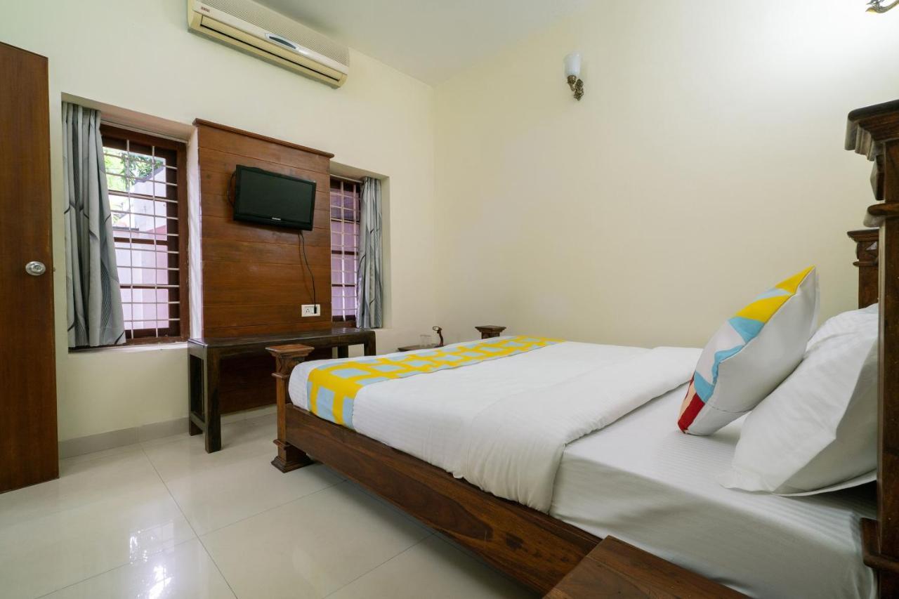 Oyo Home 63551 Pleasant Stay Near Fort Kochi Beach Eksteriør billede